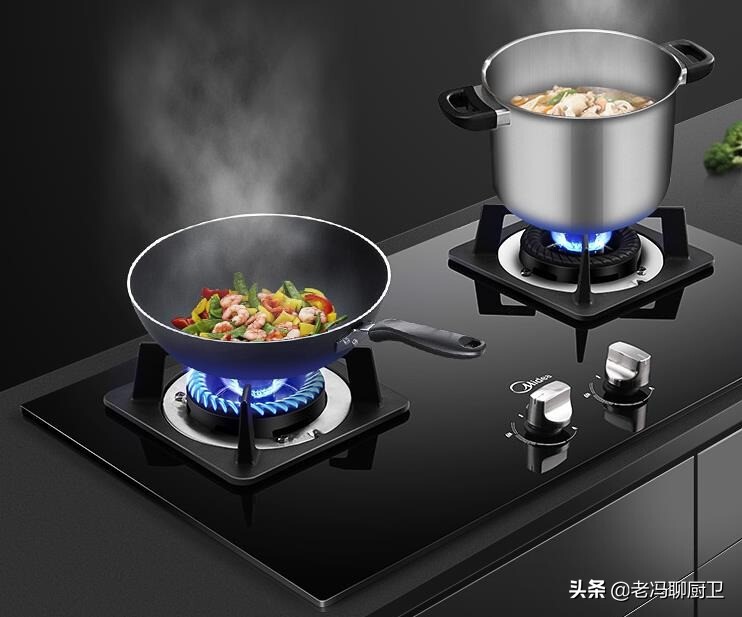 燃气灶着火正确处理方法,燃气灶一直按可以把开关按坏