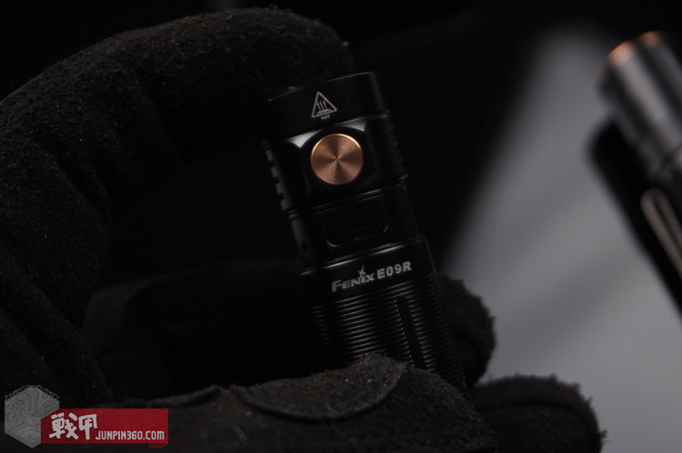新款fenixe12v2.0迷你手电筒,fenix迷你手电筒e02r
