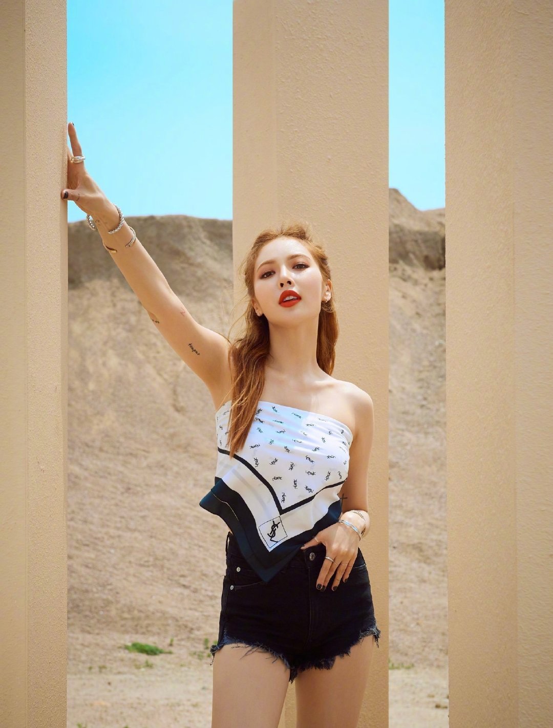 丝巾又有新玩法了,丝巾原来还能这么用