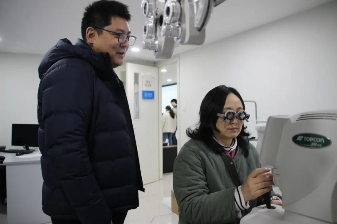 课堂教学+实训验配;欧几里德角膜塑形镜研修初级班顺利结业