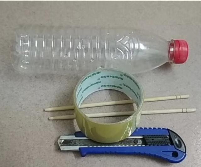 自制简易浇水神器很实用,旧瓶子浇水神器