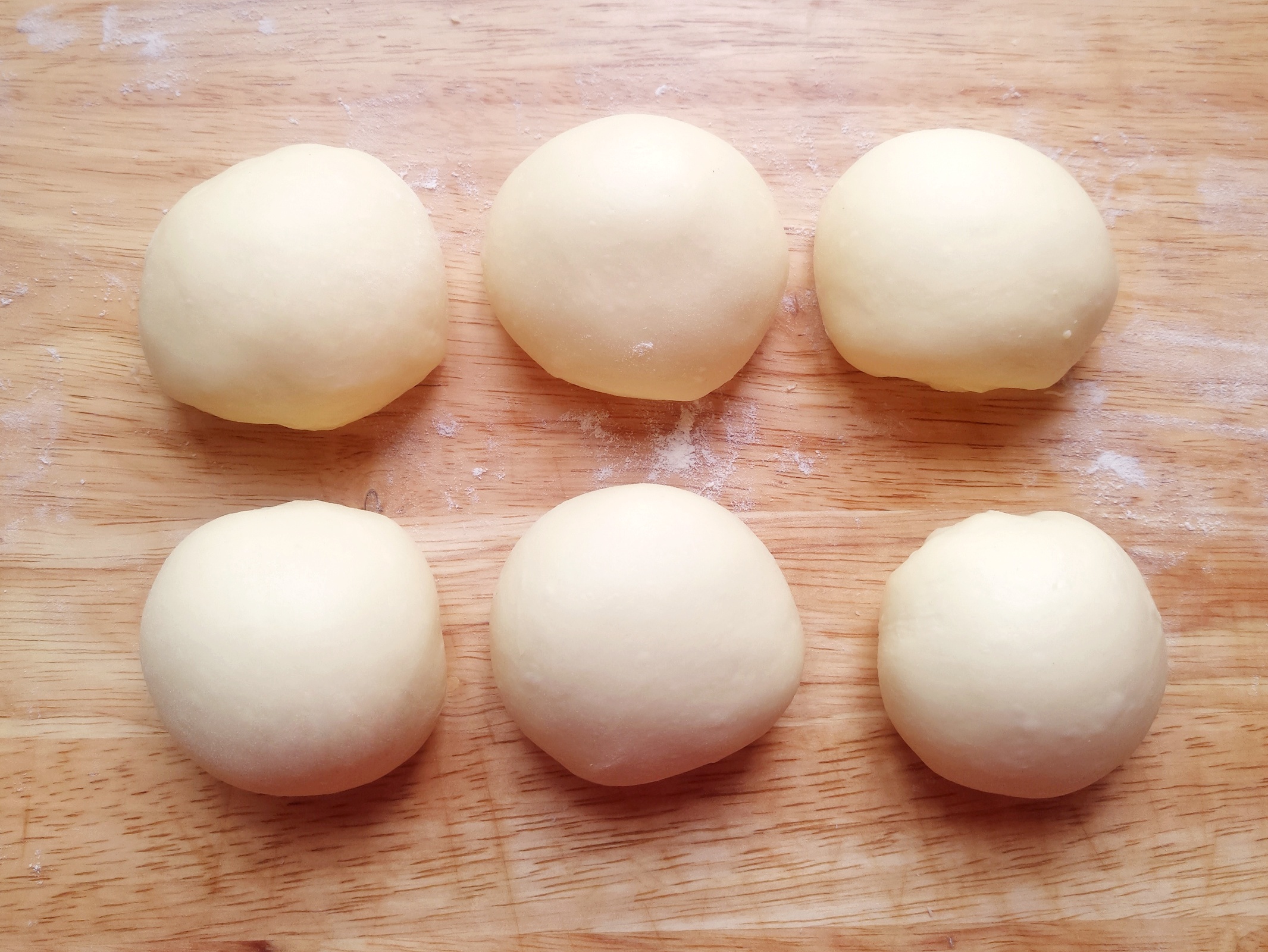 自制吐司家常做法,自己做吐司要想柔软好吃又拉丝