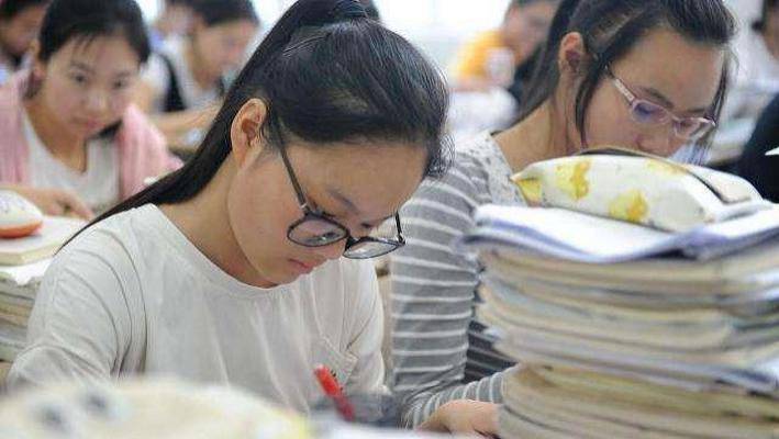 高三女生挤出母乳，却坚称自己是处女，罪魁祸首是胃药