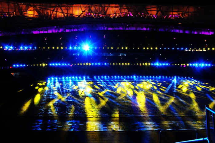 国家奥体中心灯光秀,鸟巢朝阳灯光节