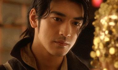 推荐一下娱乐圈中比较帅的男明星,娱乐圈里英气迷人的男星