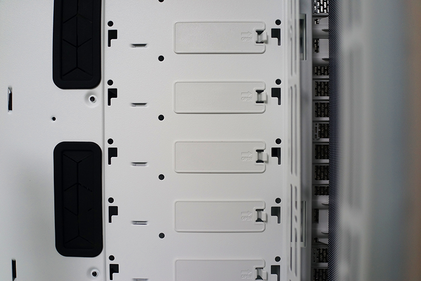 tt挑战者h6机箱接口,tt挑战者h6机箱怎么装