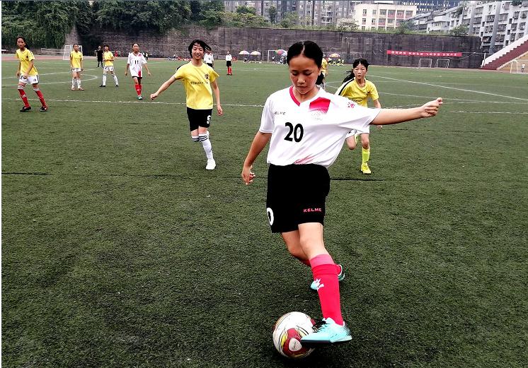 达川区逸夫小学足球队男生,达川区逸夫小学女子足球队