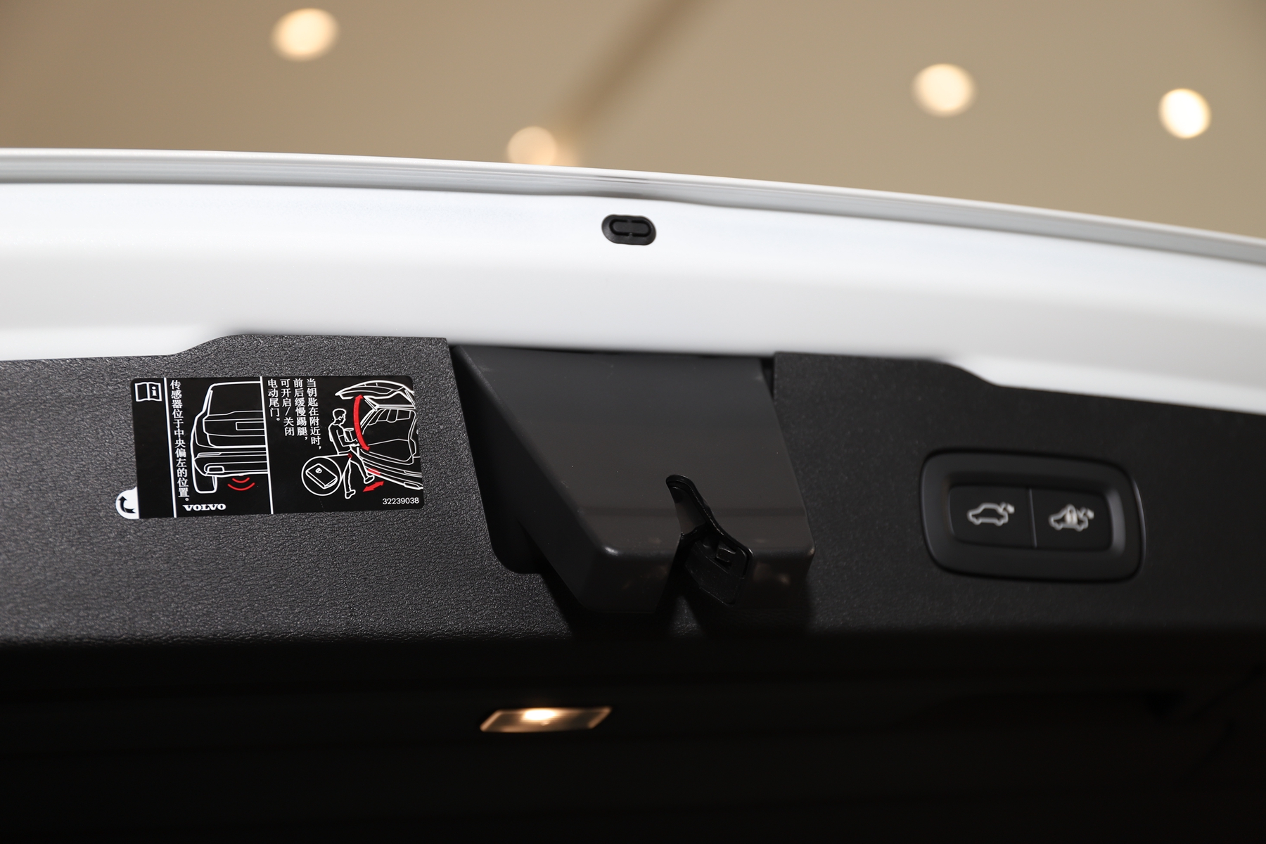 沃尔沃v60是旅行车还是旅行轿车,沃尔沃v60旅行选哪个版本