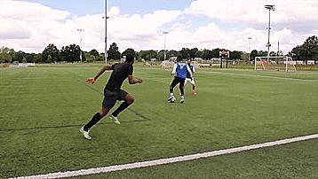 五人制足球超实用技巧,足球过人实用技巧1对多