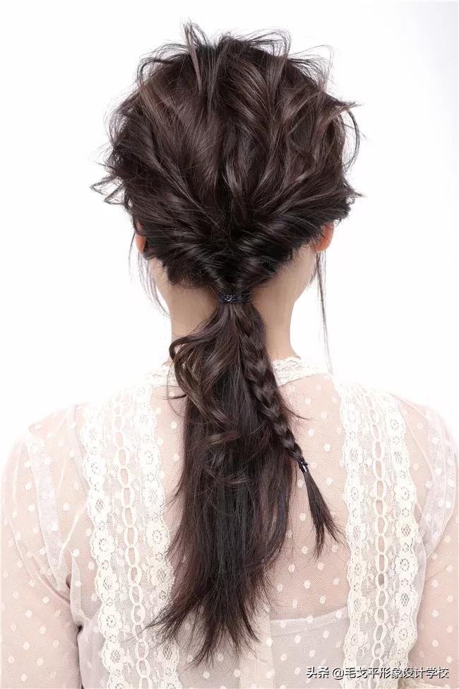 新娘日系纹理盘发教程,30秒搞定的气质盘发