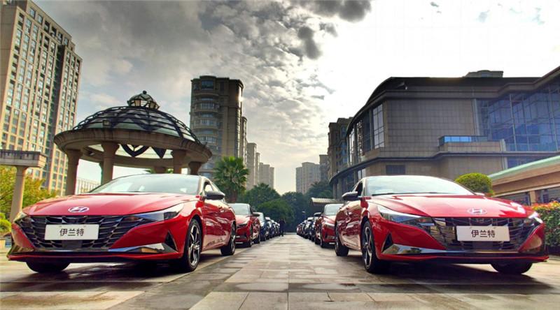 2020现代第七代伊兰特白色,小米社区新品季