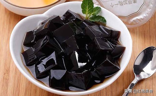 街边小吃龟苓膏搭配全过程,龟苓膏煮法奶茶店