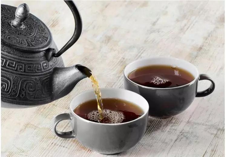 开车喝红牛提神已落伍,开车犯困喝咖啡有用吗