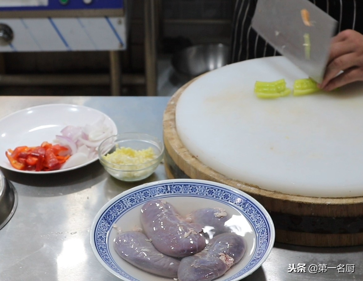 爆炒腰花这样做才好吃？不腥不腻，营养美味，下酒又下饭