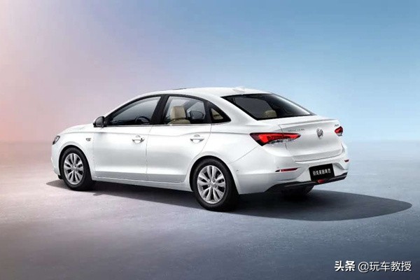 期待已久的平民轿车全新亮相,8年15万公里质保以哪个为底