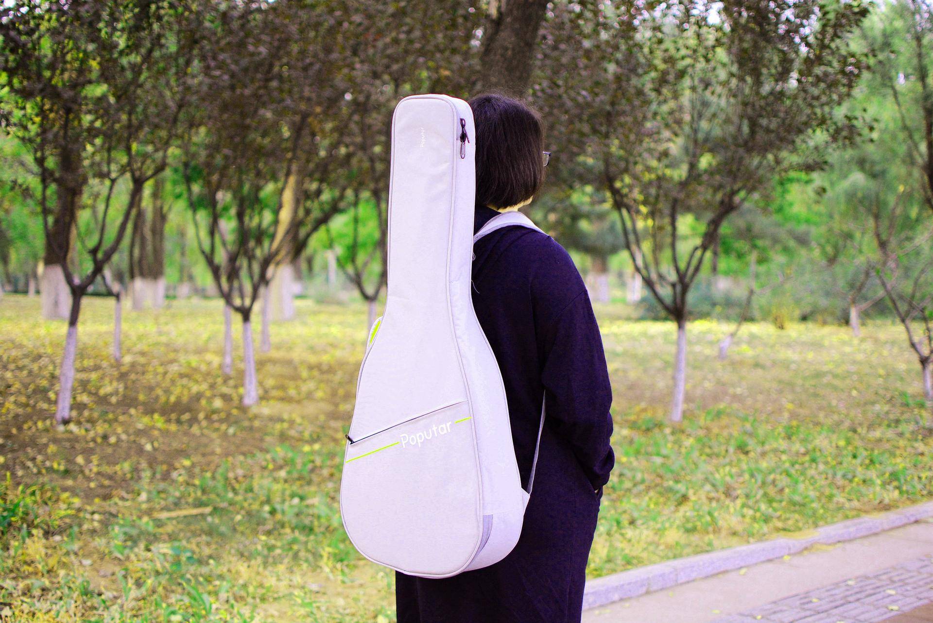 poputar智能吉他音色,poputar智能吉他是单板吗