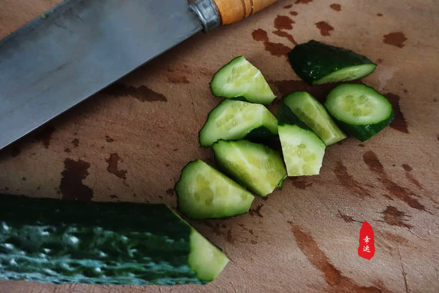 青皮核桃什么季节好吃,又是一年吃山核桃的季节