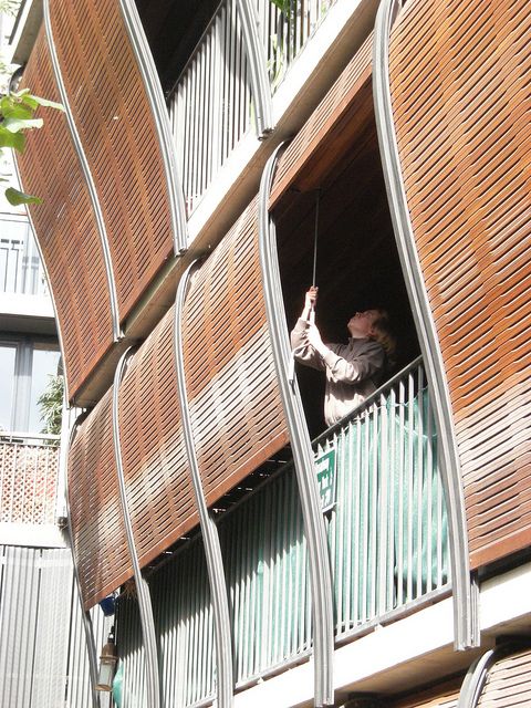 装修阳台可以做玻璃窗吗,阳台玻璃窗遮阳隔热最好的方法