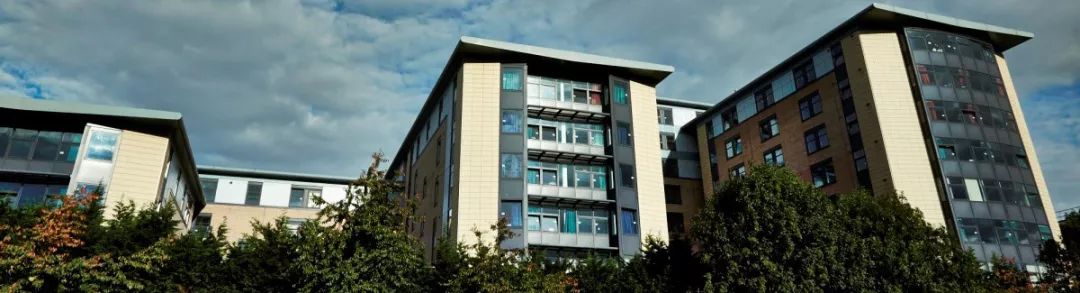 浼︽暒鍩庡競澶у浠嬬粛,鑻卞浗浼︽暒鍩庡競澶у浠嬬粛