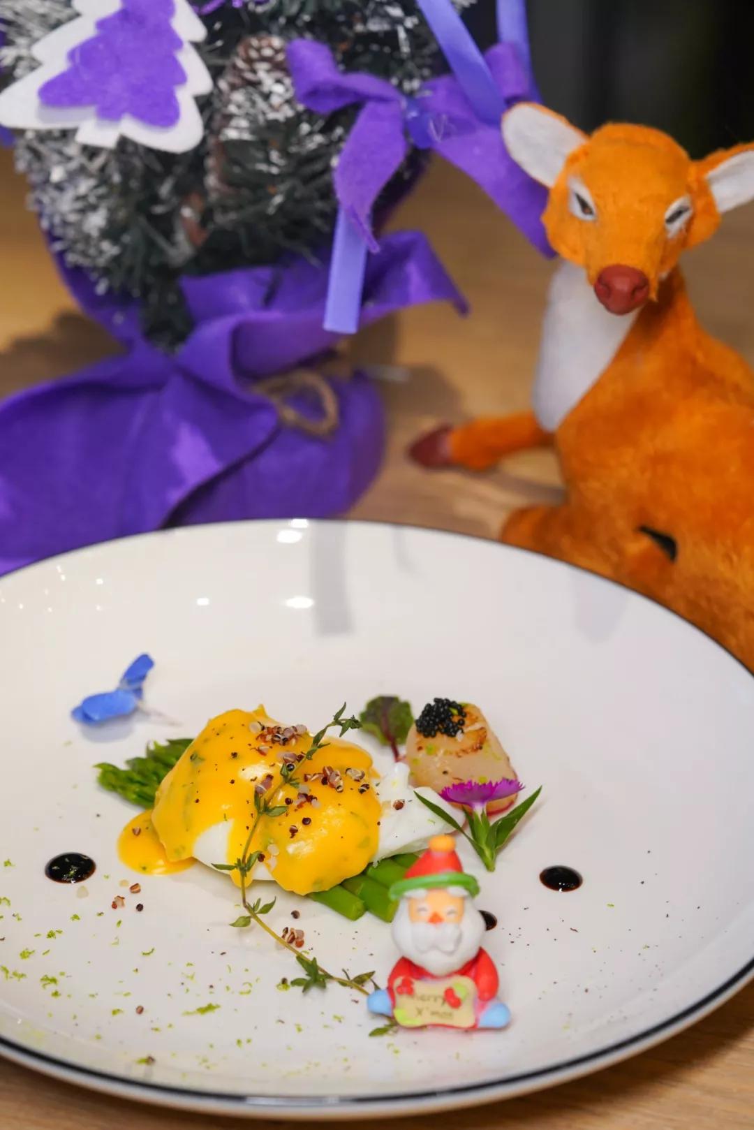 吃在济南|叮~您有一份圣诞套餐驾着麋鹿即将送达