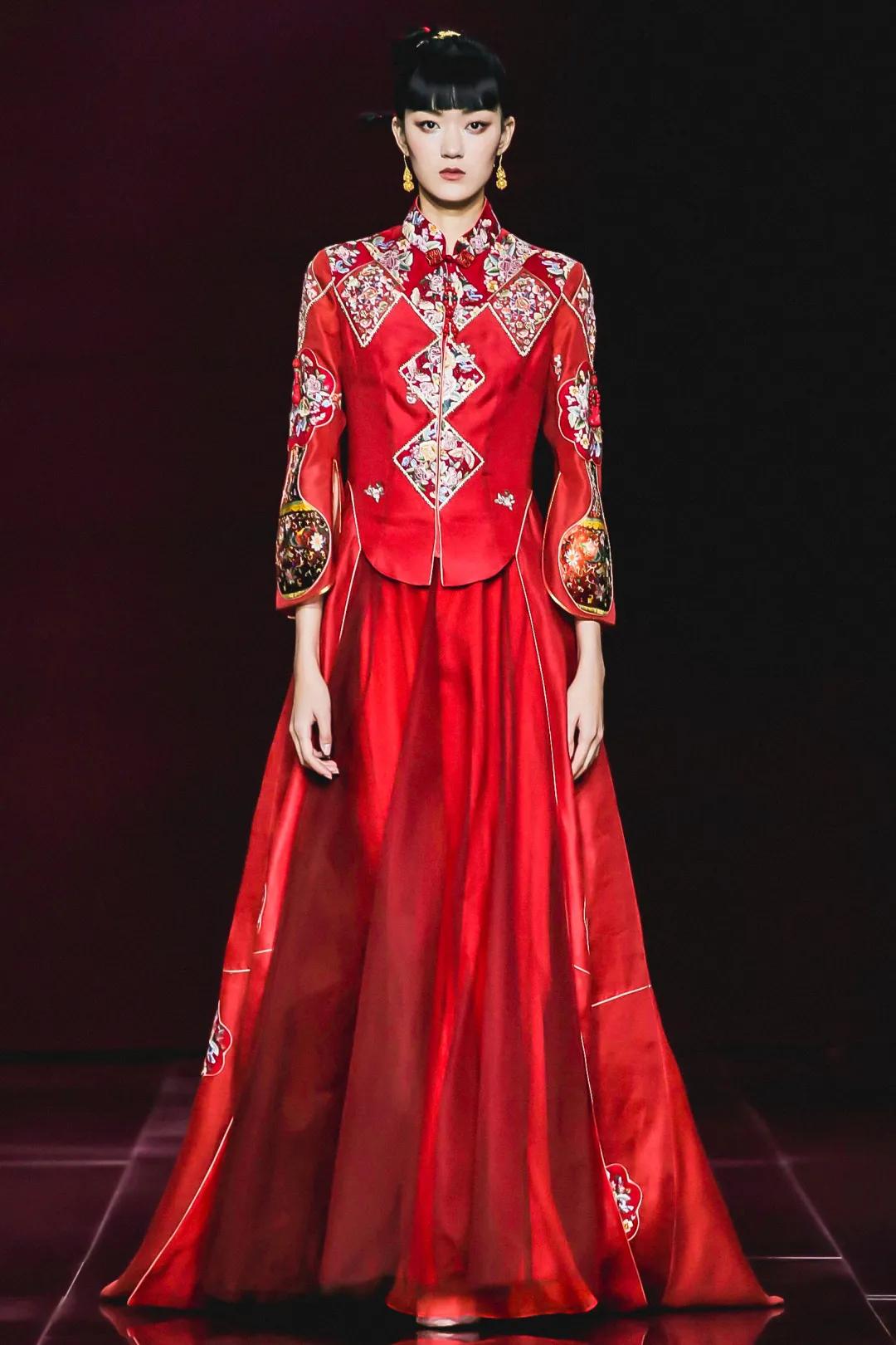 一眼看尽中式婚服,只羡鸳鸯不羡仙结缘