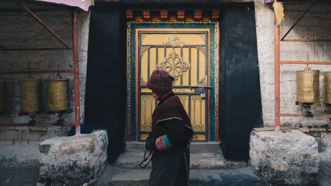 魔幻城市旅游景观,魔幻山城旅游感受