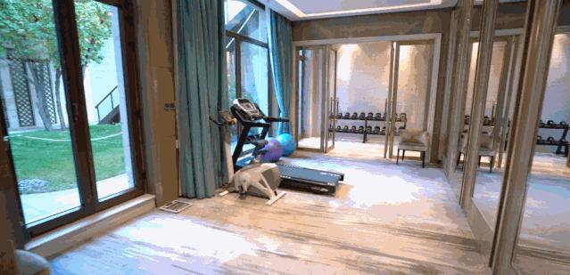 几百万元别墅吊灯,10万一次的吊灯保洁费