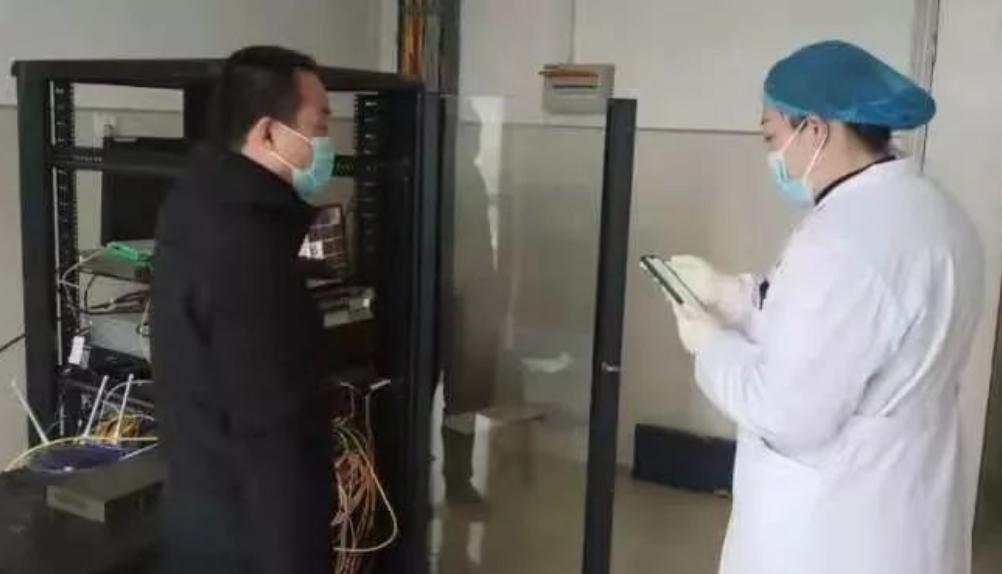 抗击新型肺炎第一线视频,武汉应对新型冠状病毒感染的肺炎