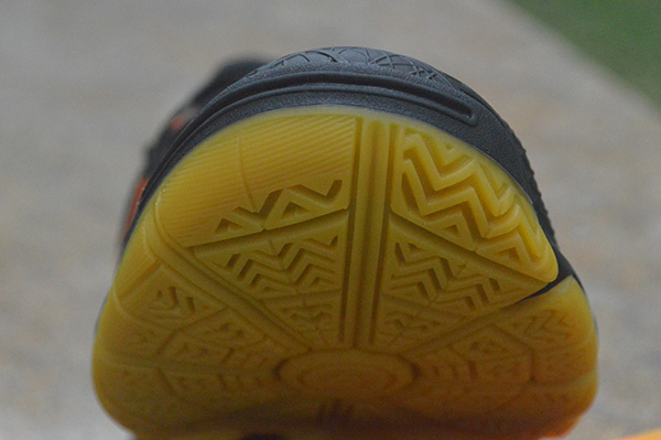 亚瑟士刀锋7,亚瑟士金星7跑鞋评测