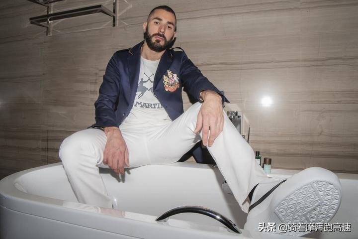 球场的战士,球场上的战士