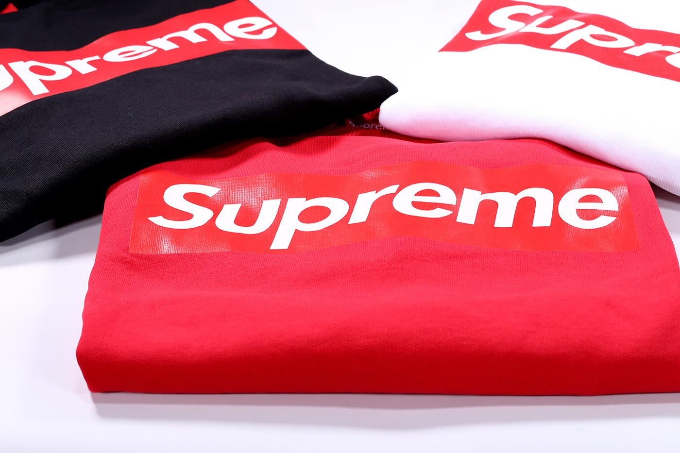 supreme和italia有什么区别,supreme和supremeitalia区别