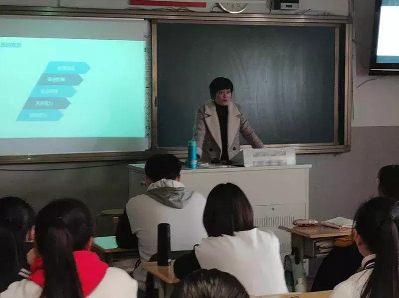 珍惜时间赢在起点演讲稿,珍惜时间赢在起点课件ppt