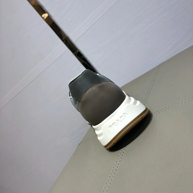 普拉达低帮休闲运动鞋,普拉达慢跑鞋男