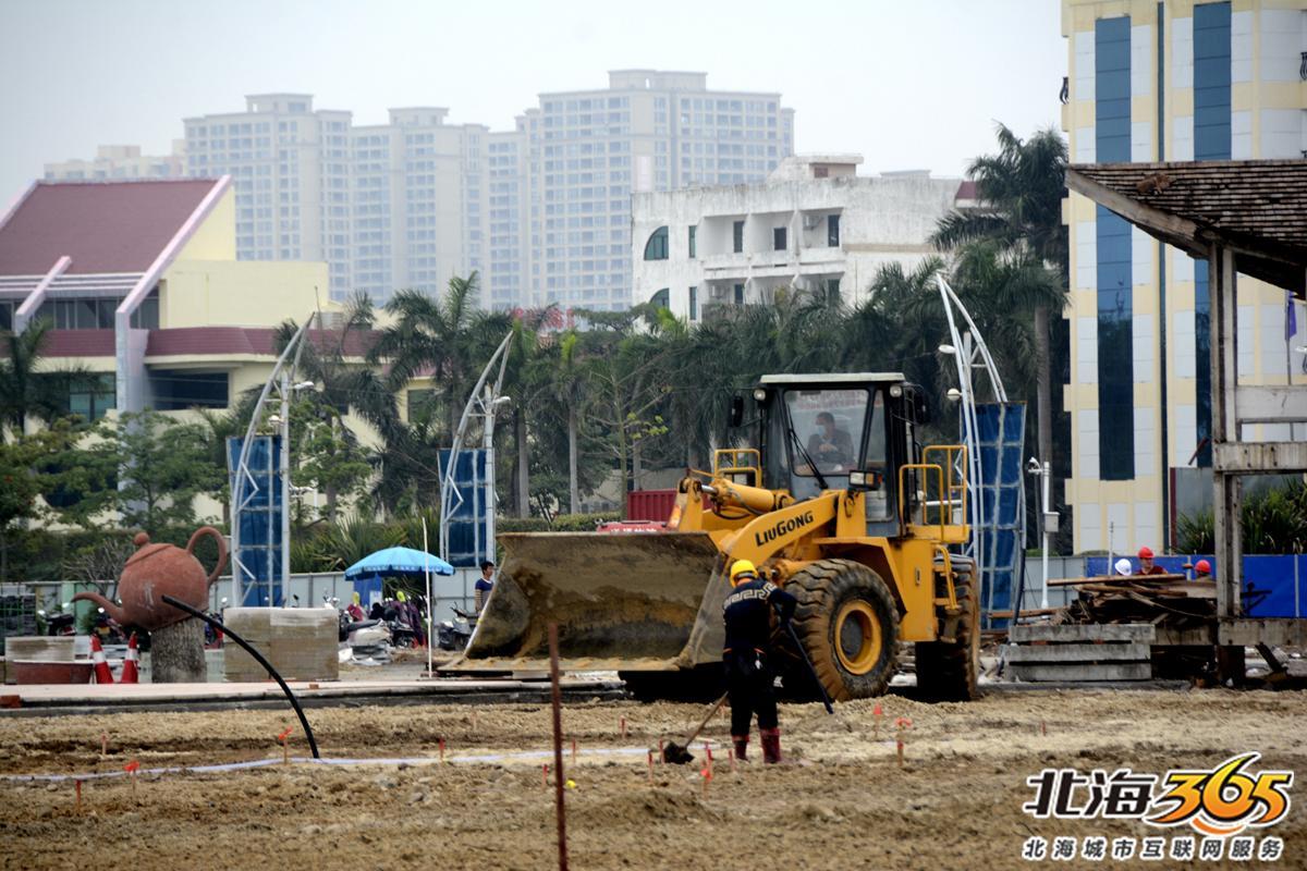 档次提升!北海新“潮”雕初见规模,台阶向海延伸呈现波浪形