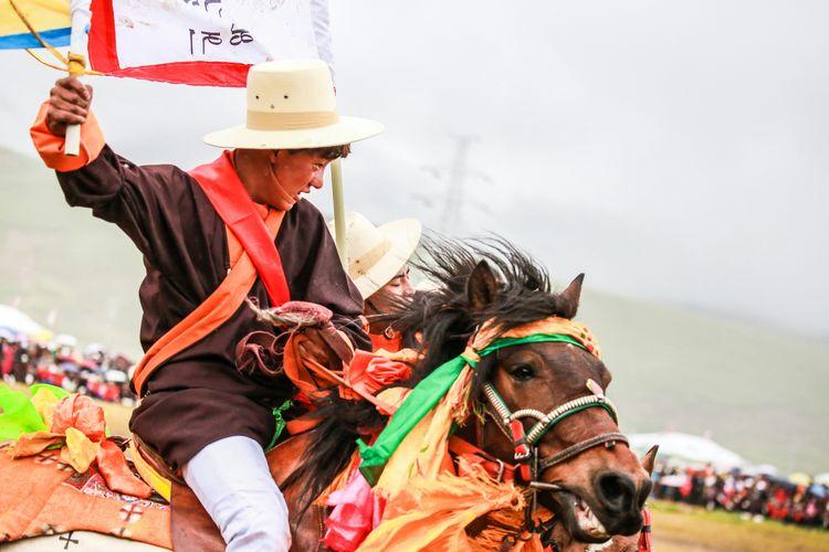 丁真和四川什么关系,丁真背后是谁