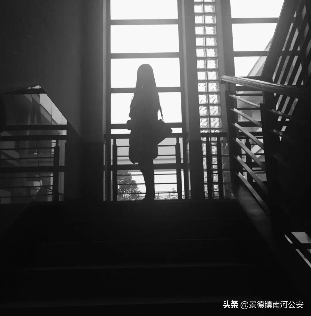 那些被暴打的女孩,那些被人欺负的女孩子