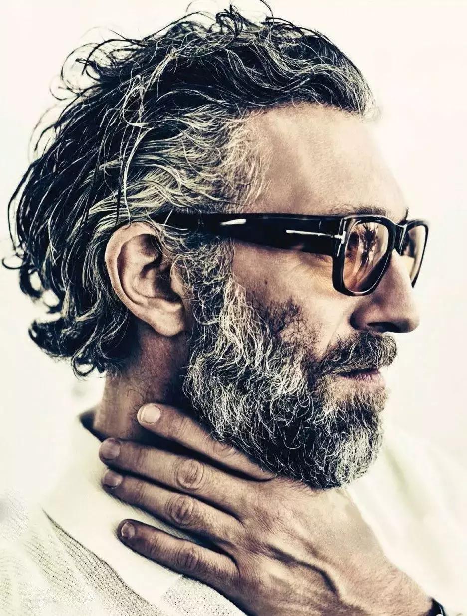 戴上墨镜之后的颜值 (推荐大家几个常戴的墨镜)