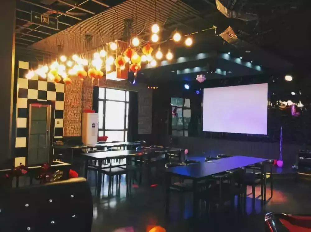 流水的爱情铁打的是什么梗,流水的爱情铁打的友情