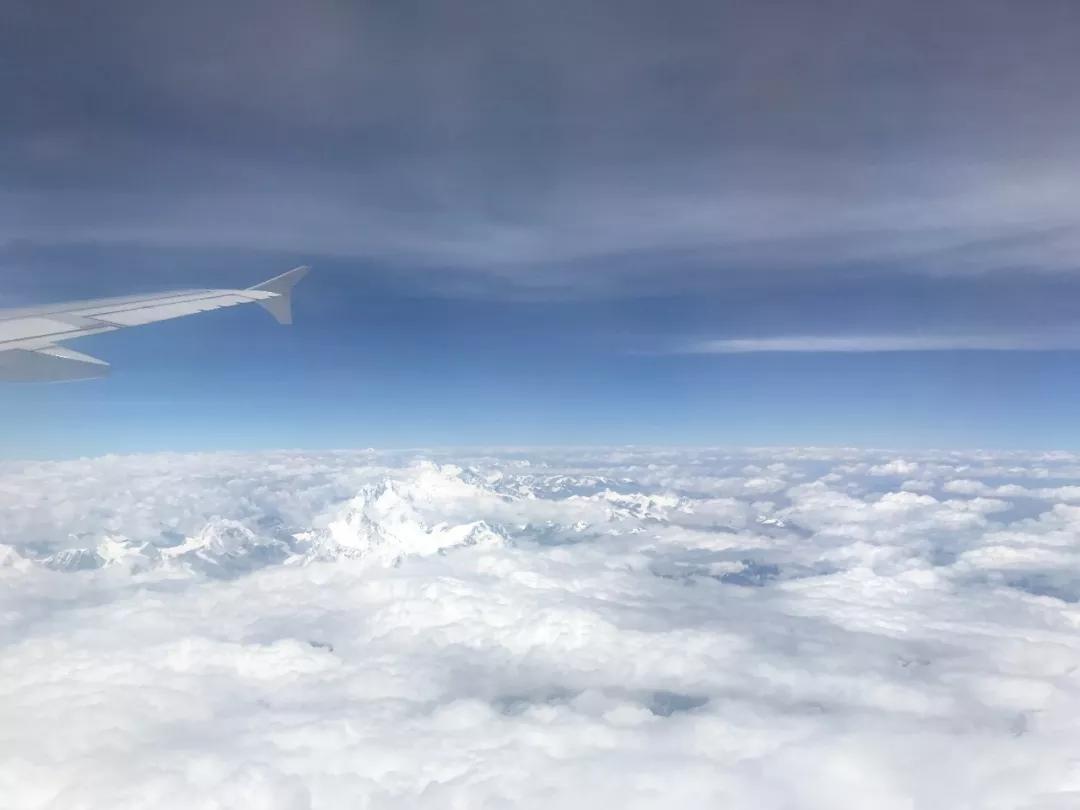 这个微笑国度，见人就夸漂亮，300元就能在天空滑翔