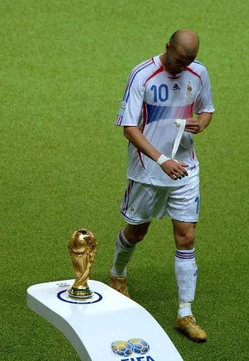 天下足球经典文案之齐达内,天下足球催泪贝克汉姆