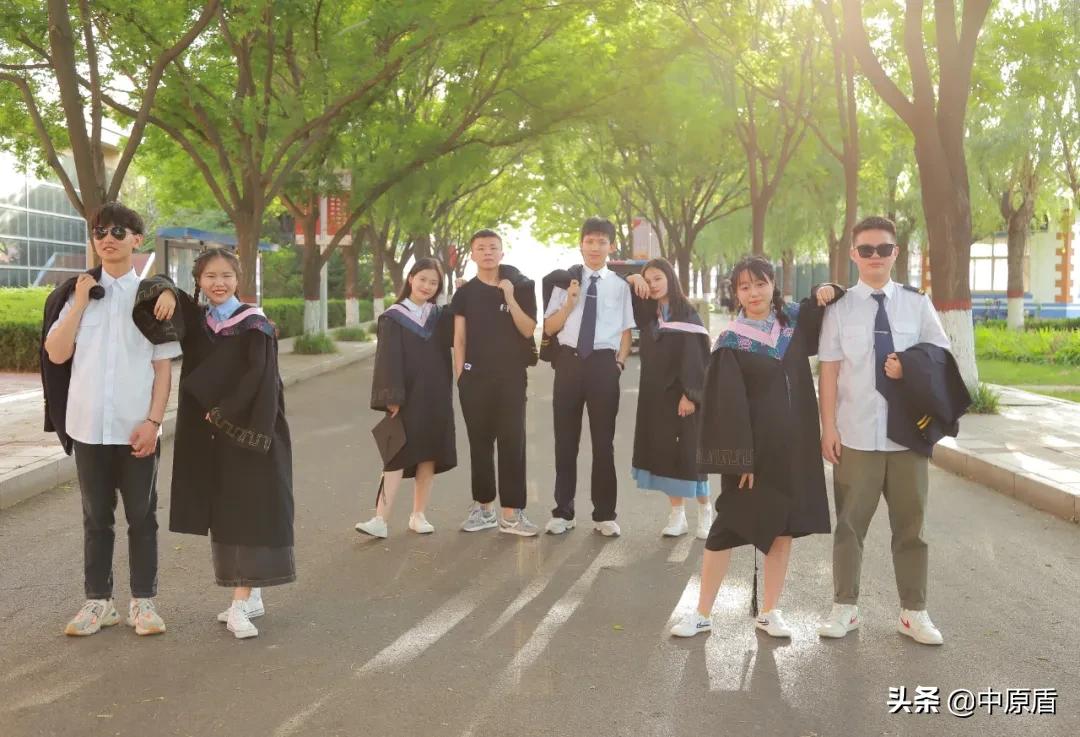 大片来袭！河南各高校凹造型毕业照绝对惊艳到你