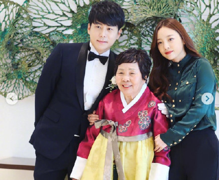 具荷拉葬礼superjunior,具荷拉哥哥出殡视频