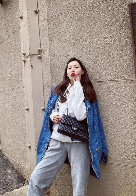 lisa泫雅同款,lisa泫雅风衣服