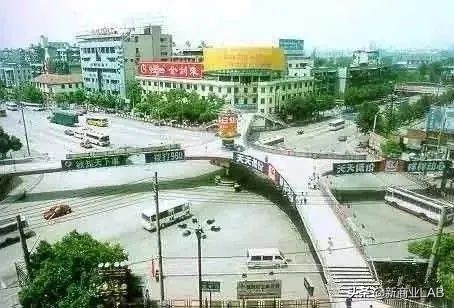 武汉三足鼎立的钟家村商圈,汉阳王家湾和钟家村商圈