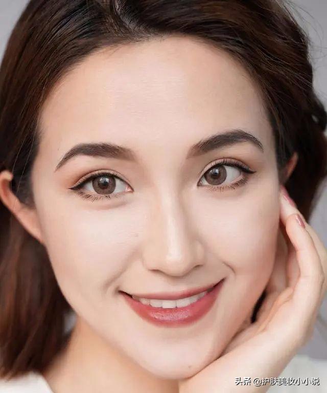 敷面膜前怎么保湿护肤视频,正确敷面膜和护肤的步骤