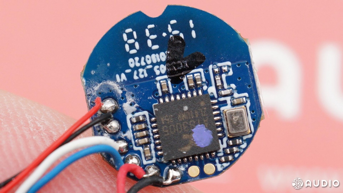 足球篮球蓝牙耳机拆解,足球款蓝牙耳机