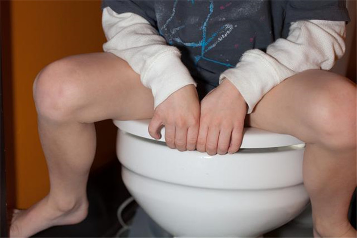 宝宝应该几岁脱离纸尿裤,宝宝尿不湿带到几岁最好