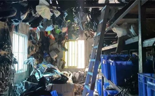 在路边捡到一个螺丝,捡到一个螺丝