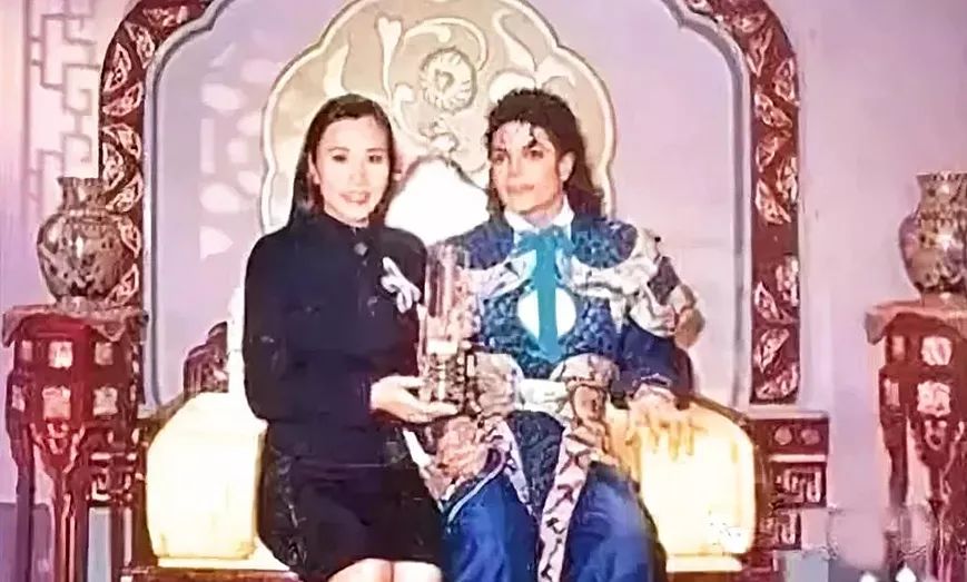 听迈克尔杰克逊的歌看乔丹打球,还会有人在听迈克尔杰克逊吗