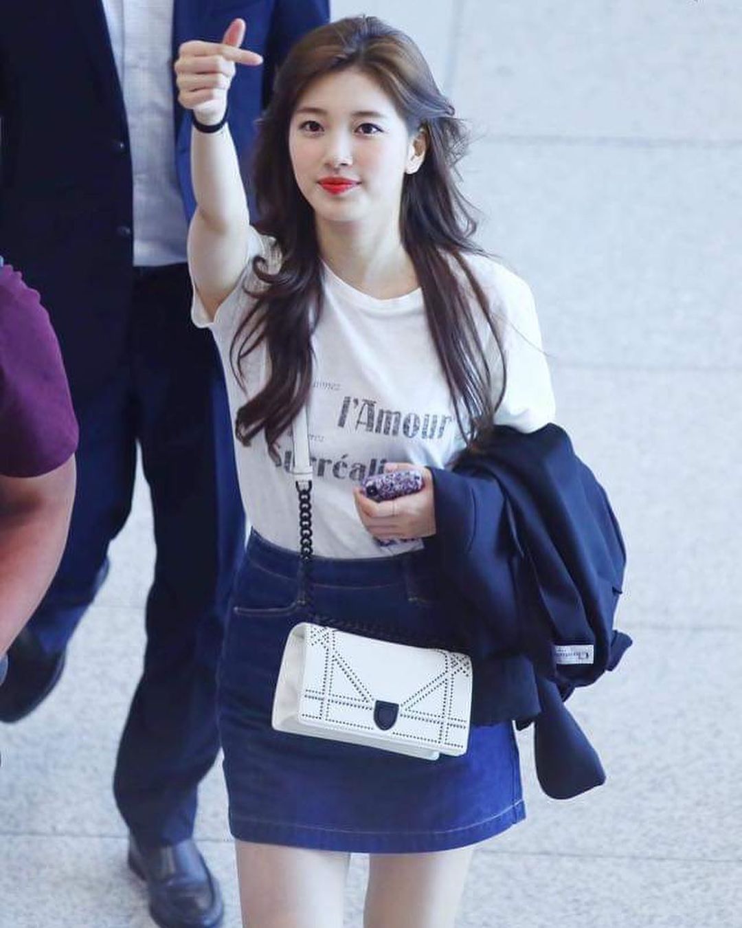 韩国都背什么大牌包包,比较韩系的风格适合哪个大牌的包